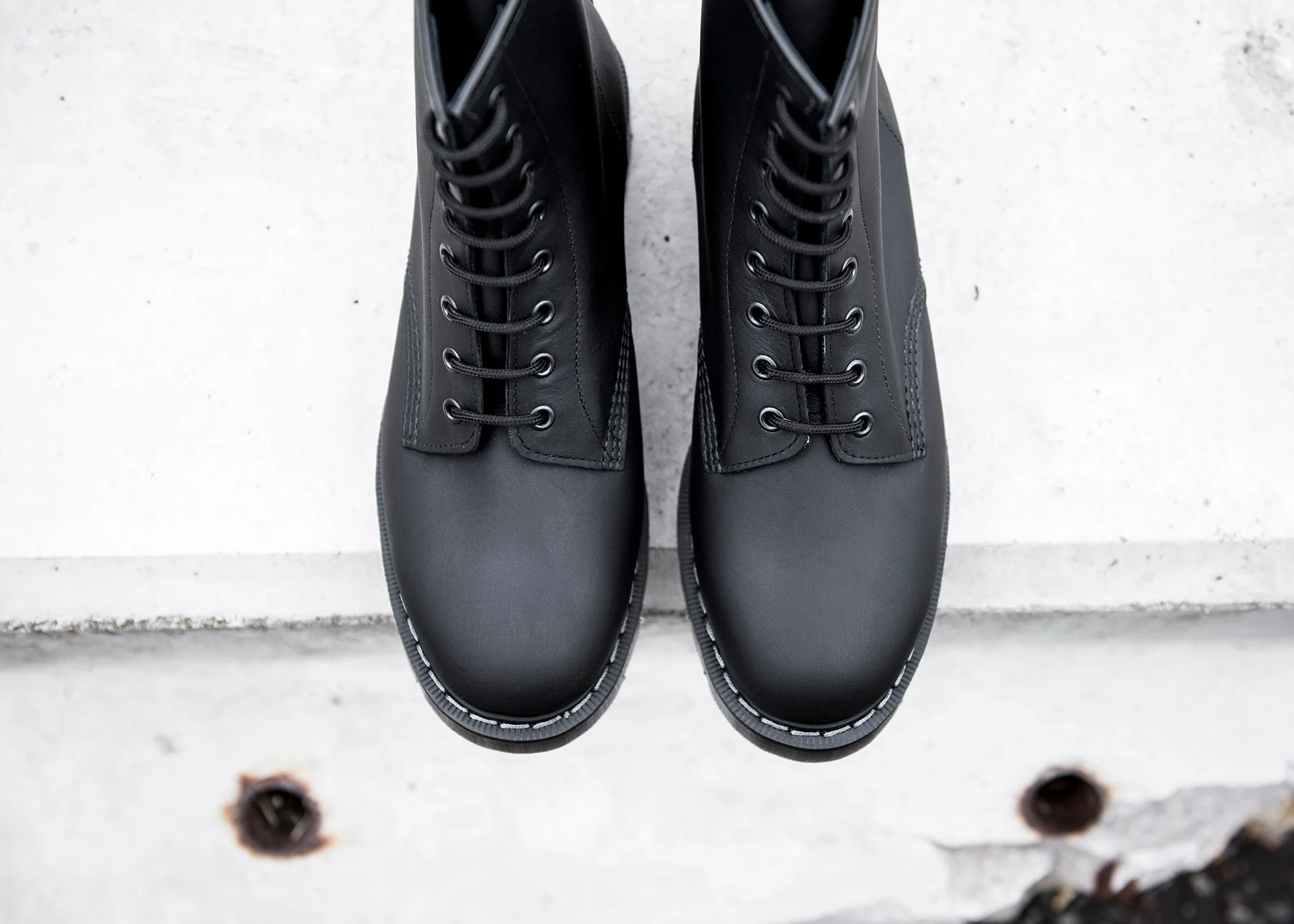 Black Greasy 8 Eye Derby Boot - Image 6
